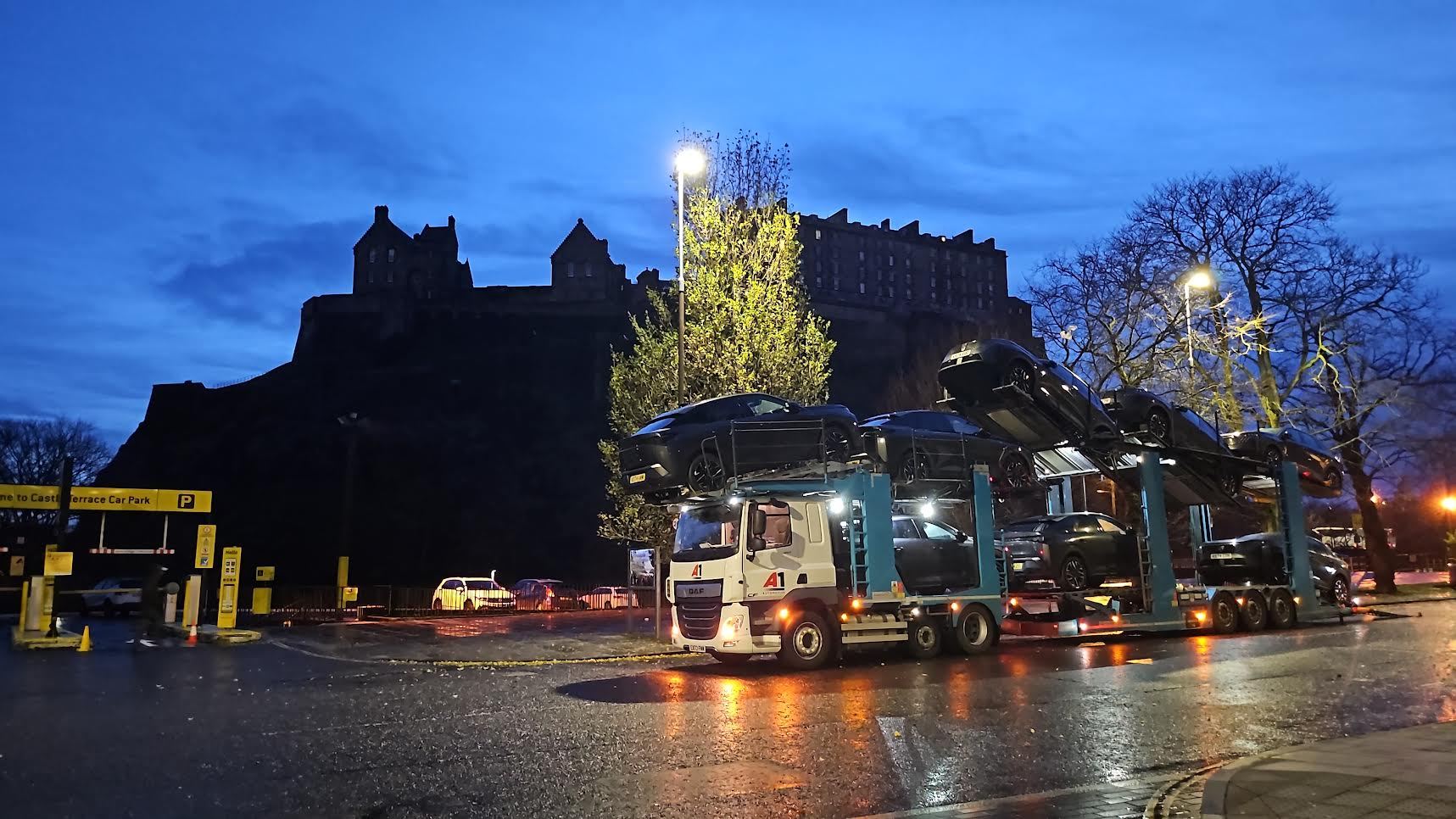 A1 Automotive transporter in current livery, Edinburgh Castle behind